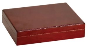 Rosewood Piano Finish Humidor - Closed view